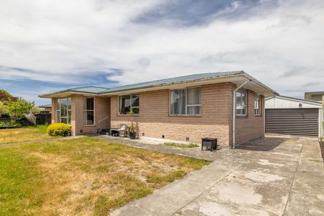 Photo of property in 4 Woodlands Place, Aranui, Christchurch, 8061