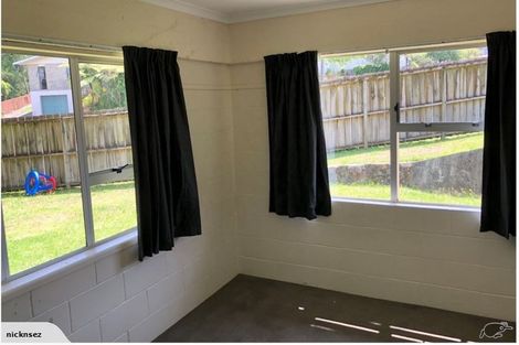 Photo of property in 235 Heta Road, Merrilands, New Plymouth, 4312