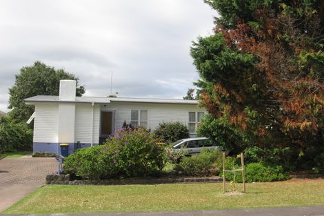 Photo of property in 26 Laura Street, Kelston, Auckland, 0602