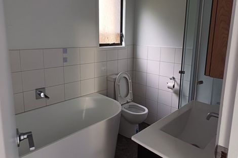 Photo of property in 126 Spinella Drive, Bayview, Auckland, 0629