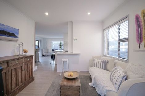 Photo of property in 25b Haven Grove, Papamoa Beach, Papamoa, 3118