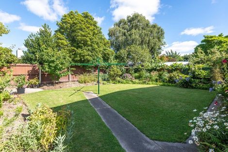 Photo of property in 32 Wadeley Road, Ilam, Christchurch, 8041