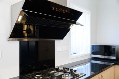 Photo of property in 57a Hepburn Road, Glendene, Auckland, 0602