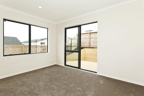 Photo of property in 6 Greenlink Rise, Long Bay, Auckland, 0630