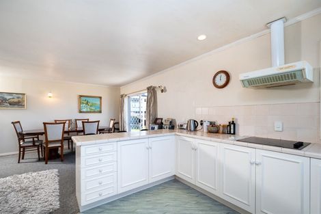 Photo of property in 2/12 Bannings Way, Hobsonville, Auckland, 0618