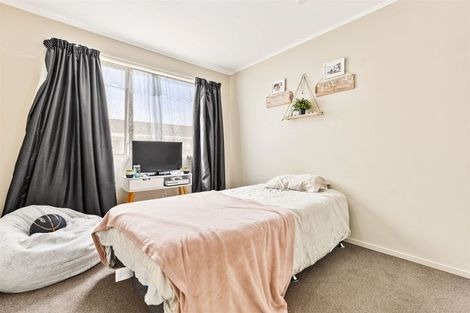 Photo of property in 337 Swanson Road, Ranui, Auckland, 0612