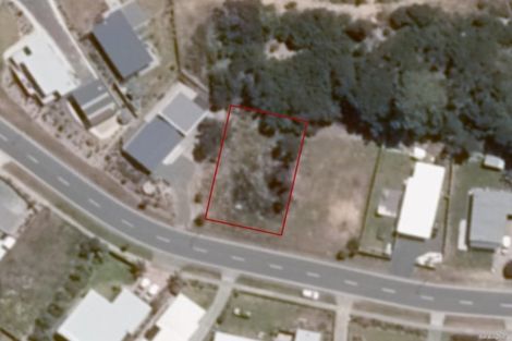 Photo of property in 13 Seabreeze Road, Mangawhai Heads, Mangawhai, 0505