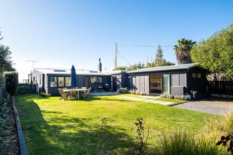 Photo of property in 251 Clifton Road, Te Awanga, 4102