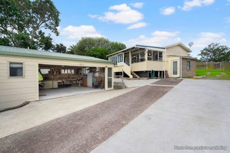 Photo of property in 4 Brian Crescent, Stanmore Bay, Whangaparaoa, 0932