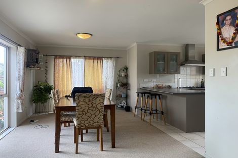 Photo of property in 1 Luna Place, Henderson, Auckland, 0612