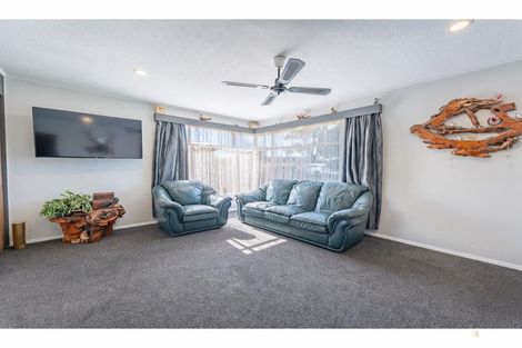 Photo of property in 1 Regent Street, Waimate, 7924
