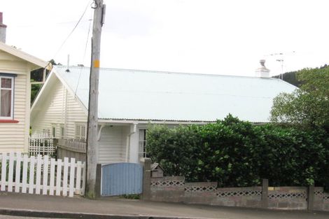 Photo of property in 38 Tamar Street, Island Bay, Wellington, 6023