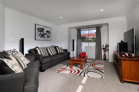 Photo of property in 27 Summerland Drive, Henderson, Auckland, 0612
