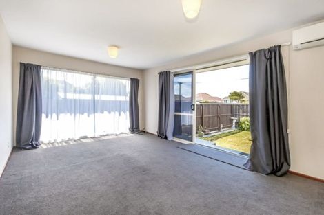 Photo of property in 1/66 Estuary Road, New Brighton, Christchurch, 8061