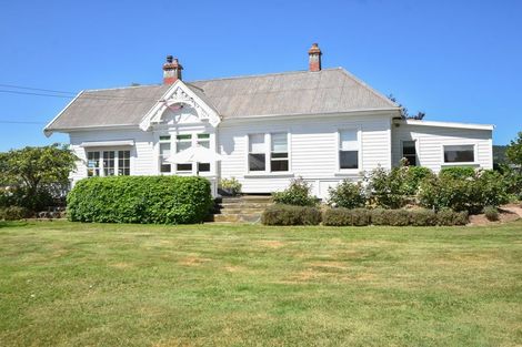 Photo of property in 1215 Centre Road, Henley, Outram, 9073