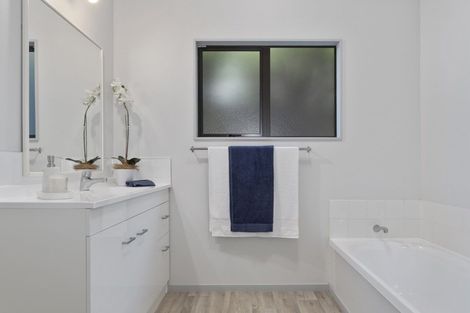 Photo of property in 15a Pyes Pa Road, Pyes Pa, Tauranga, 3112