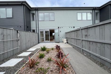 Photo of property in 10 Park Green Avenue, Rosehill, Papakura, 2113