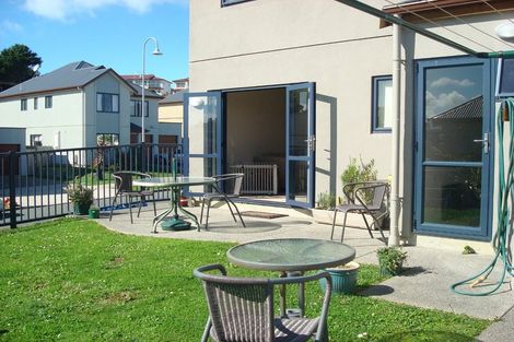 Photo of property in 3 Vicente Place, Oteha, Auckland, 0632