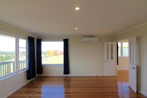 Photo of property in 26 Elizabeth Drive, West Harbour, Auckland, 0618