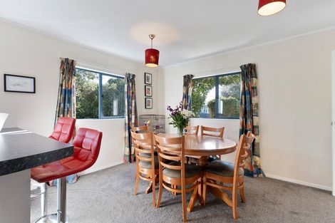 Photo of property in 7 Philip Street, Carterton, 5713