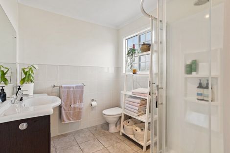 Photo of property in 5 Wells Place, Whitianga, 3510