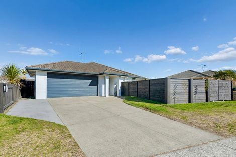 Photo of property in 710 Gloucester Road, Papamoa Beach, Papamoa, 3118