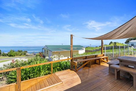 Photo of property in 41a Aria Terrace, Mokau, 4376