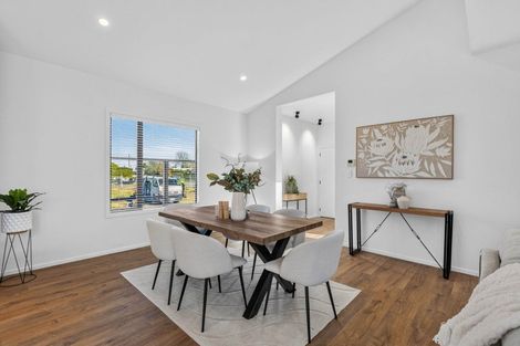 Photo of property in 17 Kelly Road, Cambridge, 3434