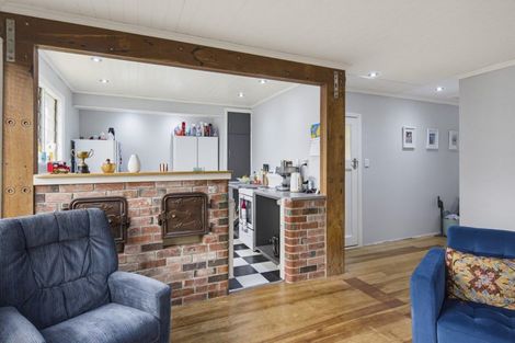 Photo of property in 2 Margaret Street, Shannon, 4821