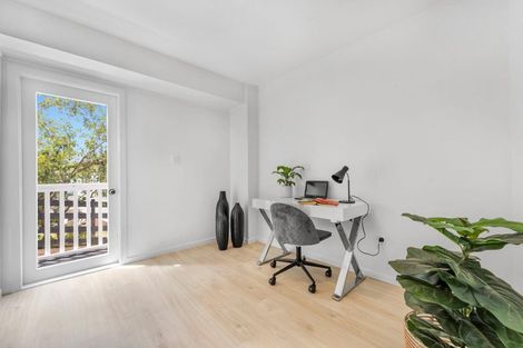 Photo of property in 28 Annison Avenue, Glen Eden, Auckland, 0602