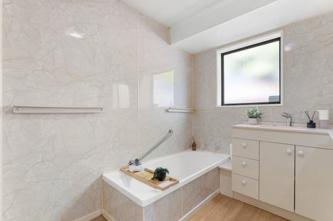 Photo of property in 1/32 Montclare Avenue, Avonhead, Christchurch, 8042