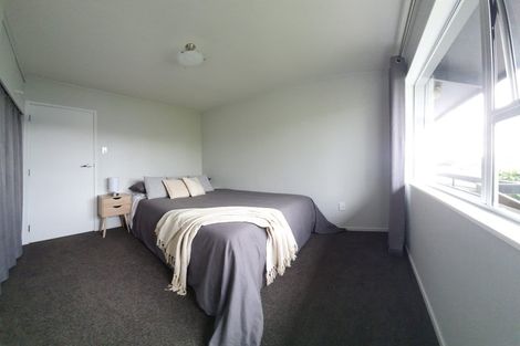 Photo of property in 8 Toporoa View, Ascot Park, Porirua, 5024