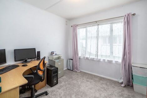 Photo of property in 37 Taverner Street, Carterton, 5713