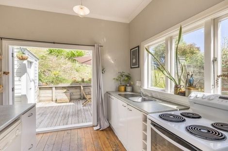 Photo of property in 69 Waimea Road, Waikanae Beach, Waikanae, 5036