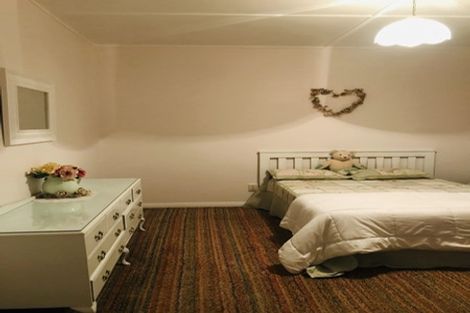 Photo of property in 44 Adderley Street, Westport, 7825