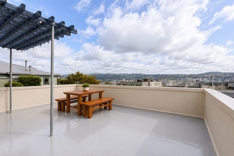 Photo of property in 7f Austin Street, Mount Victoria, Wellington, 6011