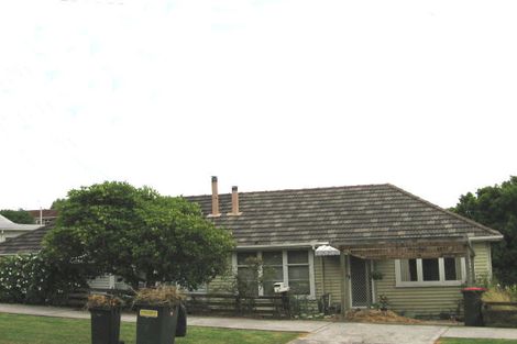 Photo of property in 38 Sutherland Road, Point Chevalier, Auckland, 1025