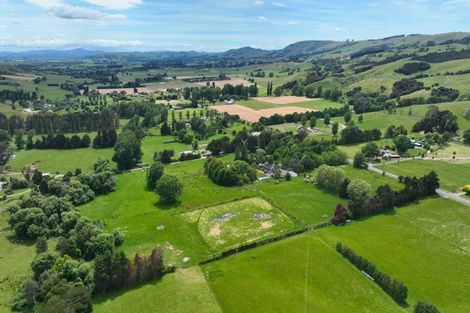 Photo of property in 1745b Longbush Road, Longbush, 5884