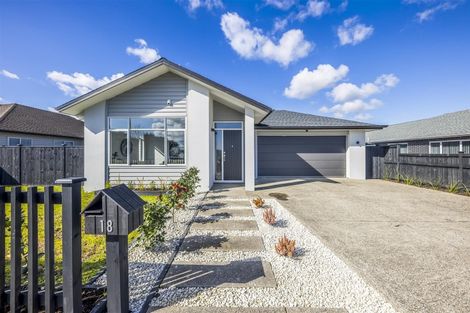 Photo of property in 18 Paso Fino Crescent, Karaka, Papakura, 2113