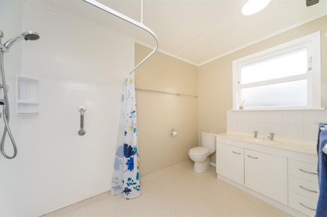 Photo of property in 10 Bond Street, Marton, 4710