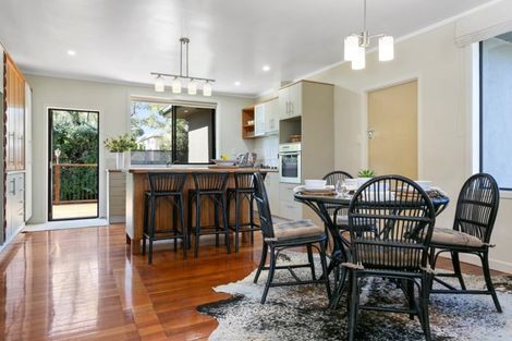 Photo of property in 15 Bowen Street, Cambridge, 3434