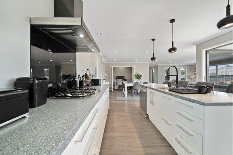Photo of property in 3 Margaret Alice Close, Whalers Gate, New Plymouth, 4310