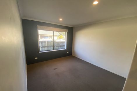 Photo of property in 10 Somerton Drive, Huntington, Hamilton, 3210