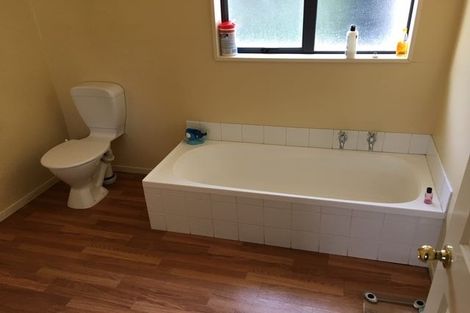 Photo of property in 5 Magnolia Lane, St Albans, Christchurch, 8052