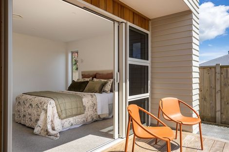 Photo of property in 9a Lemont Place, Westown, New Plymouth, 4310