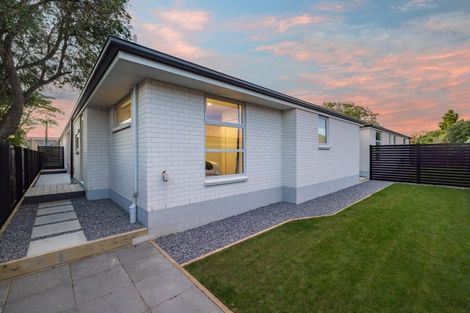 Photo of property in 8b Wychwood Crescent, Bishopdale, Christchurch, 8053
