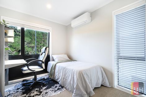 Photo of property in 6 Kauri Amber Road, Westgate, Auckland, 0614