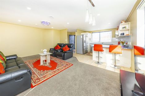 Photo of property in 24 Scotts Field Drive, Takanini, 2112