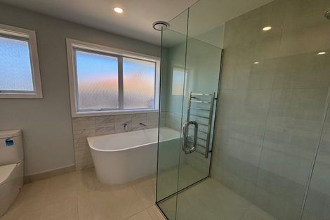 Photo of property in 102a Isleworth Road, Bishopdale, Christchurch, 8053