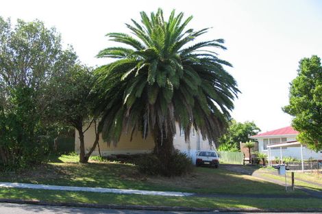 Photo of property in 26 Cutler Street, New Lynn, Auckland, 0600